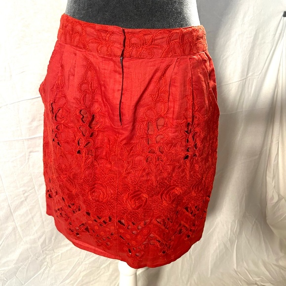 Red skirt - Picture 2 of 7